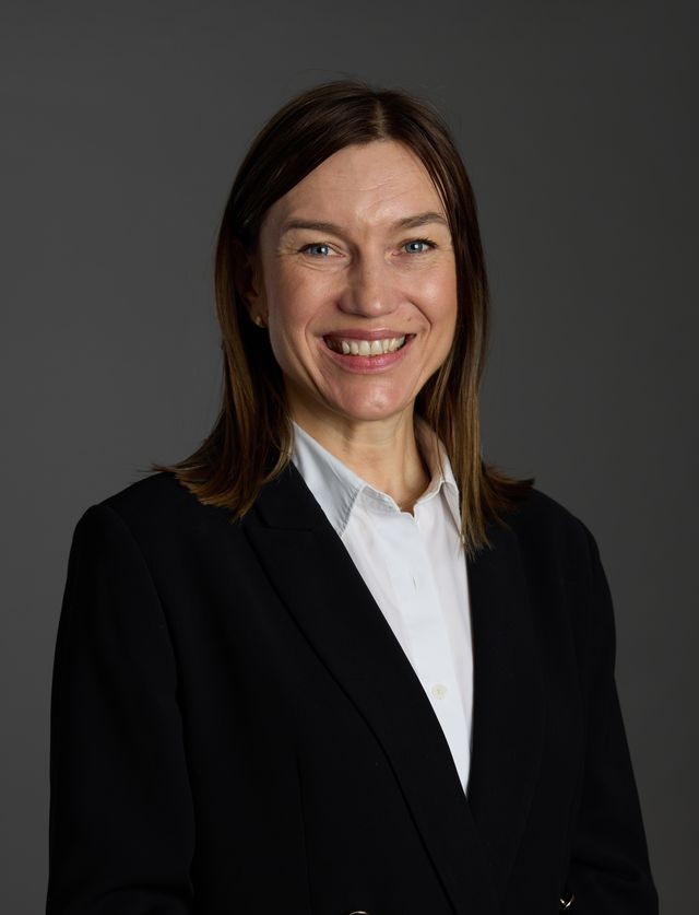 Aneta Case