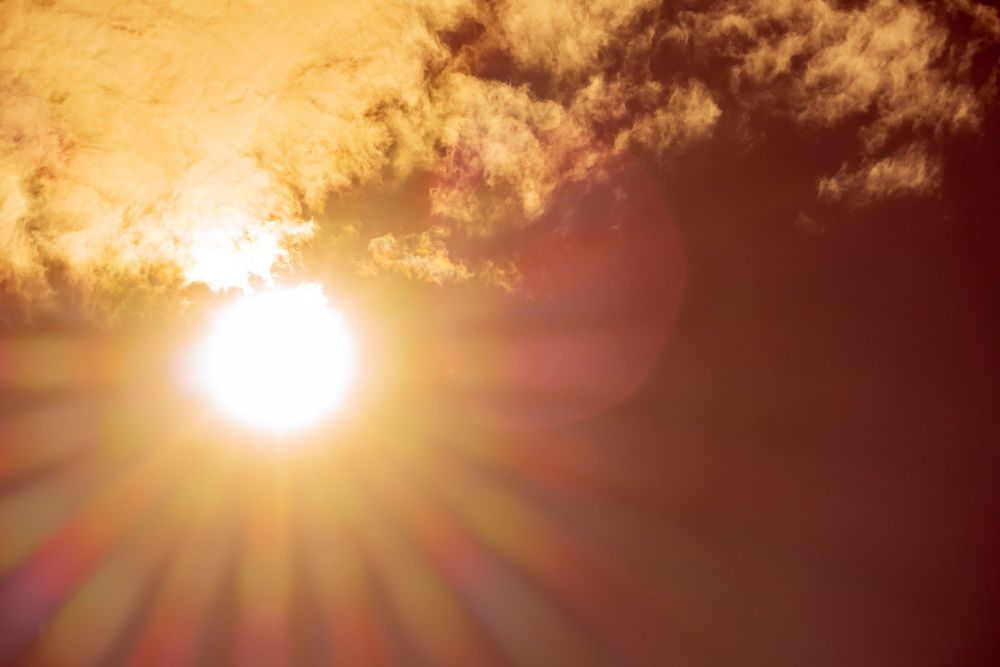 Is air conditioning a solution to heat waves?
